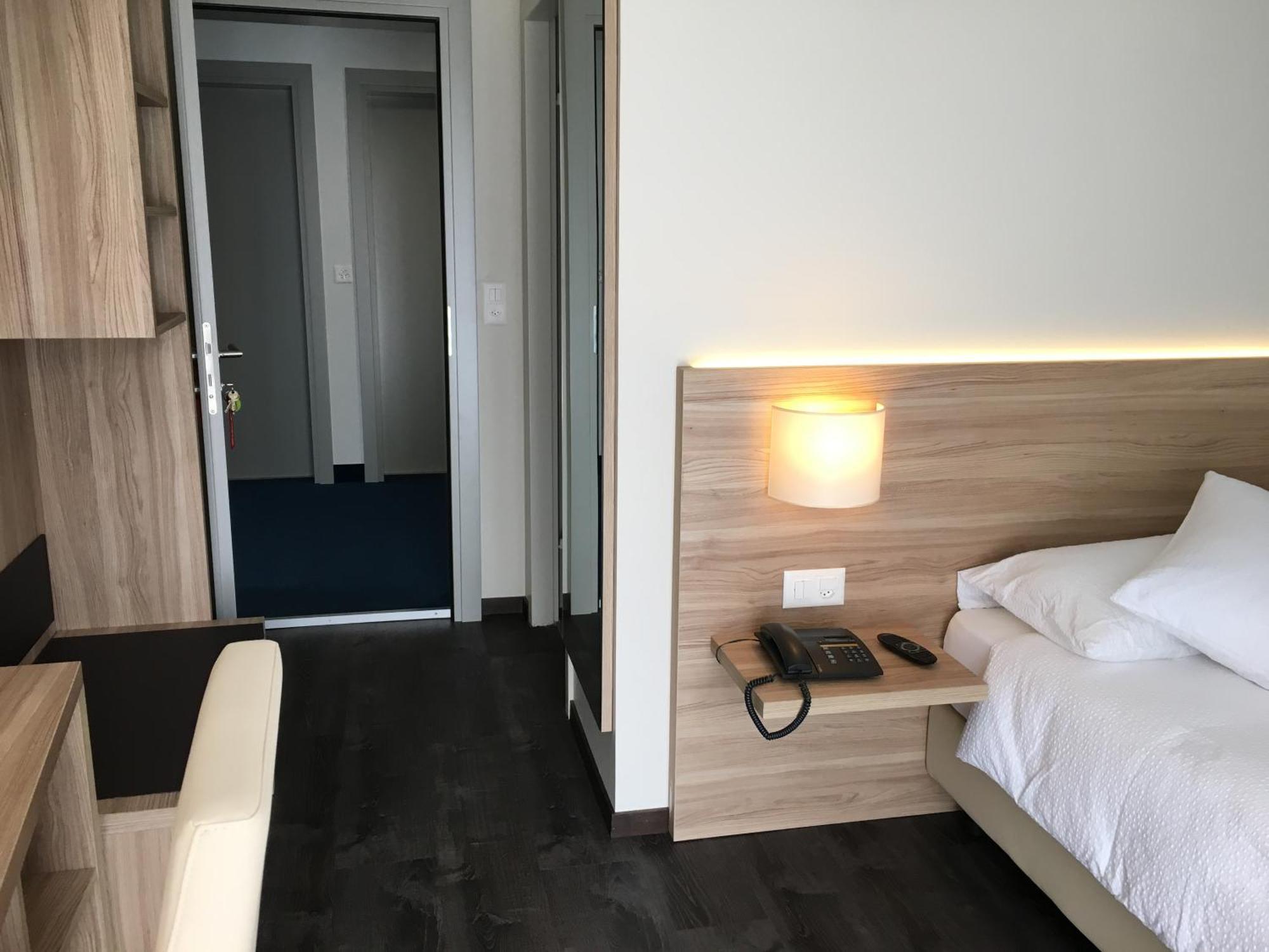 מונטרה Hotel De Chailly מראה חיצוני תמונה