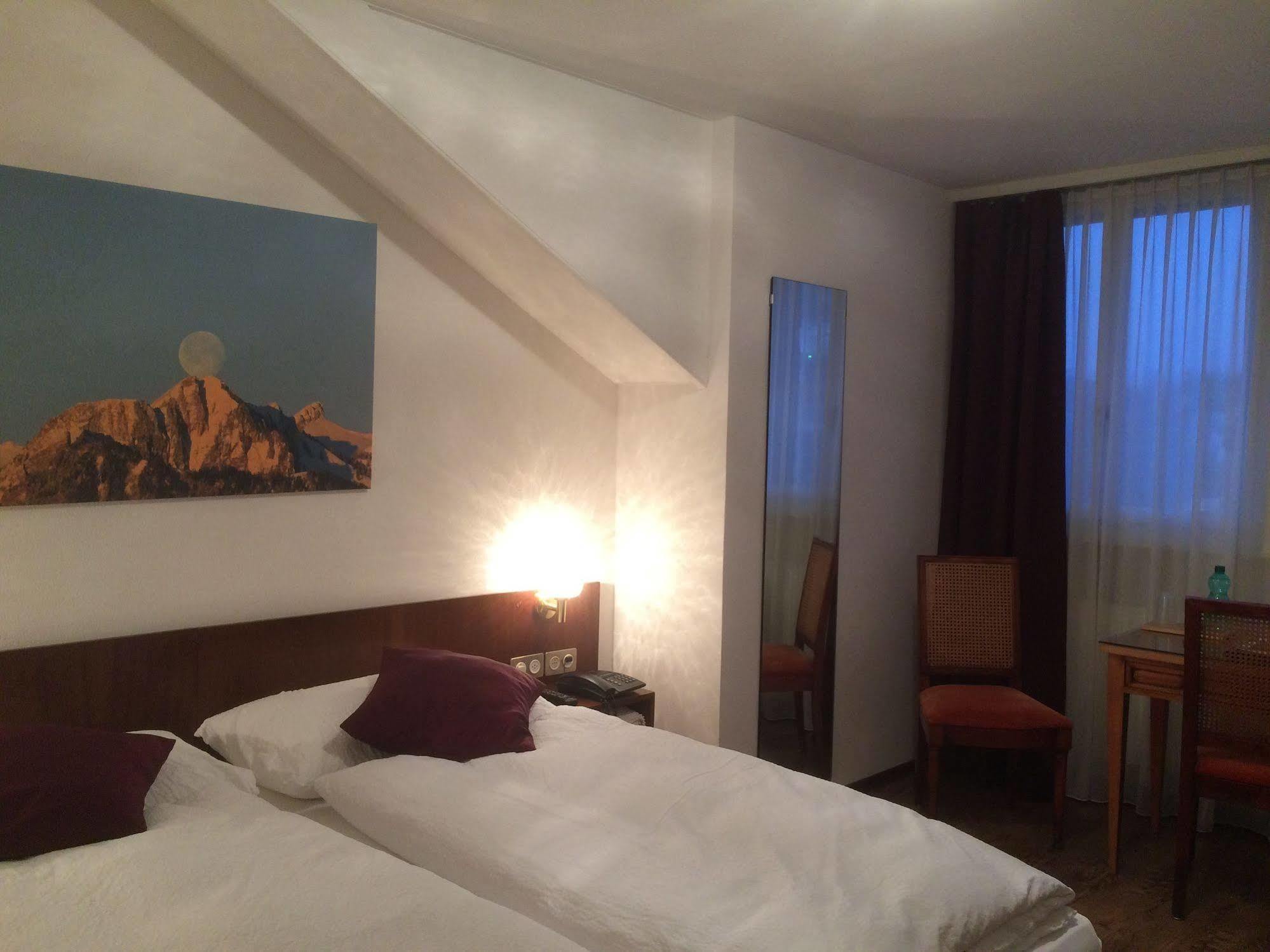 מונטרה Hotel De Chailly מראה חיצוני תמונה
