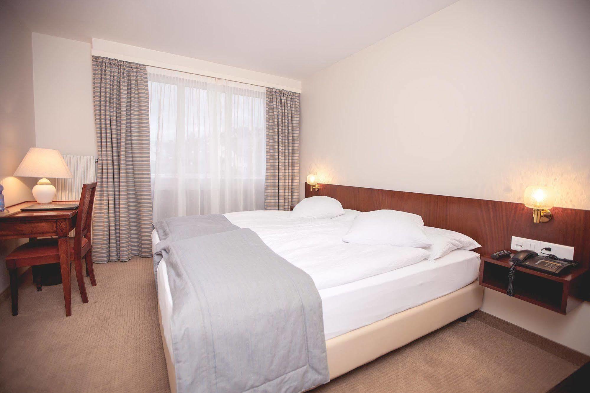 מונטרה Hotel De Chailly מראה חיצוני תמונה